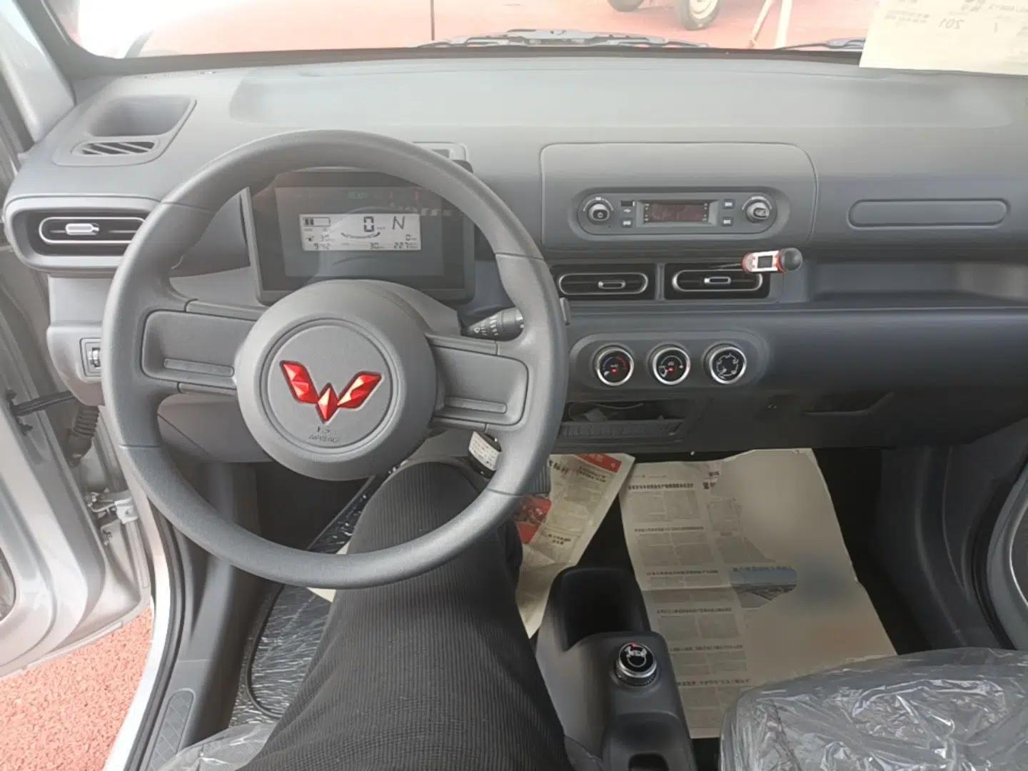 Wuling Zhiguang New Energy 2025 Comfort Model — миниатюра 12