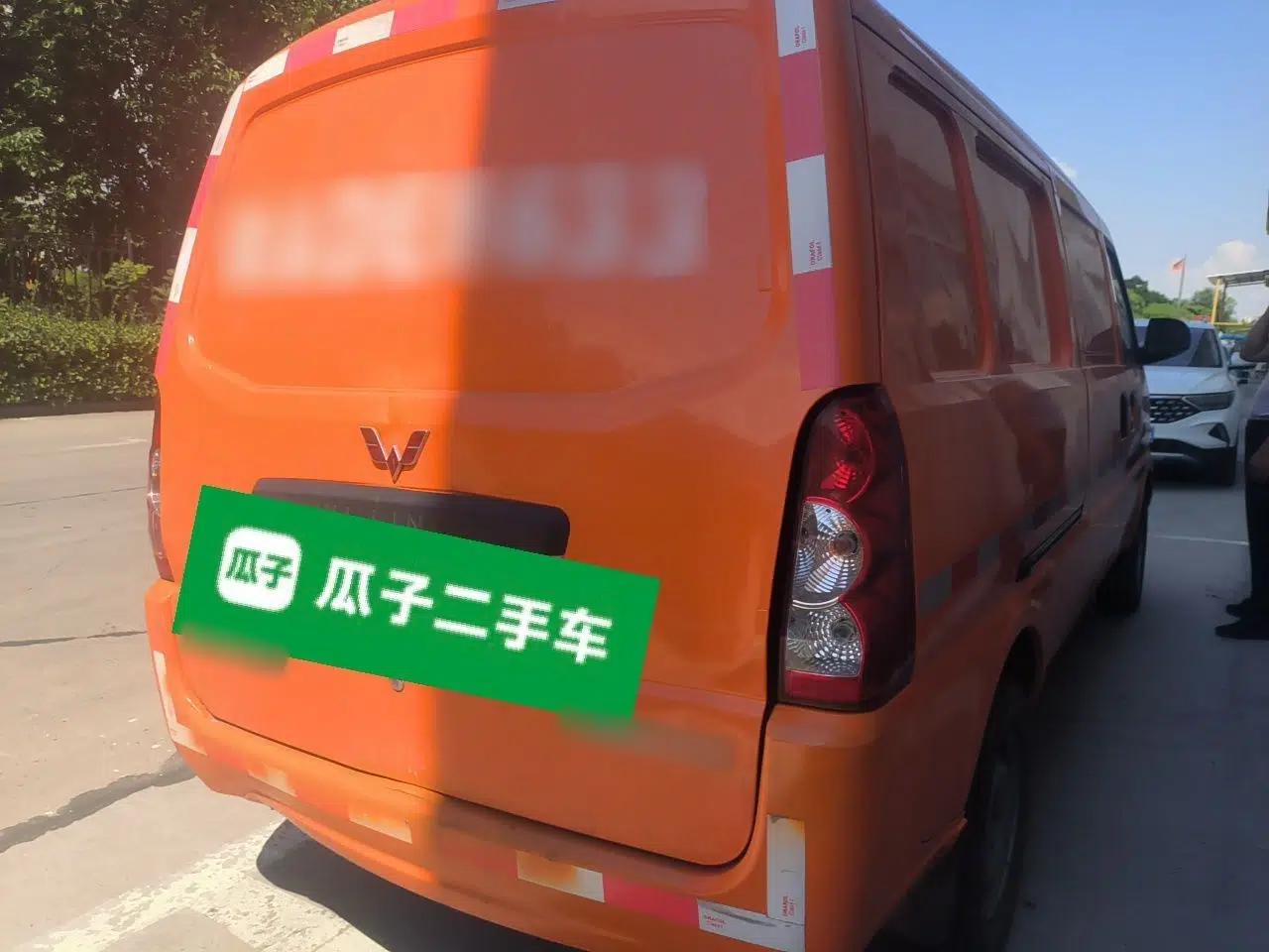 Wuling Rongguang EV 2022 model, 300 km range, automatic transmission, two seats, no sunroof. — миниатюра 6