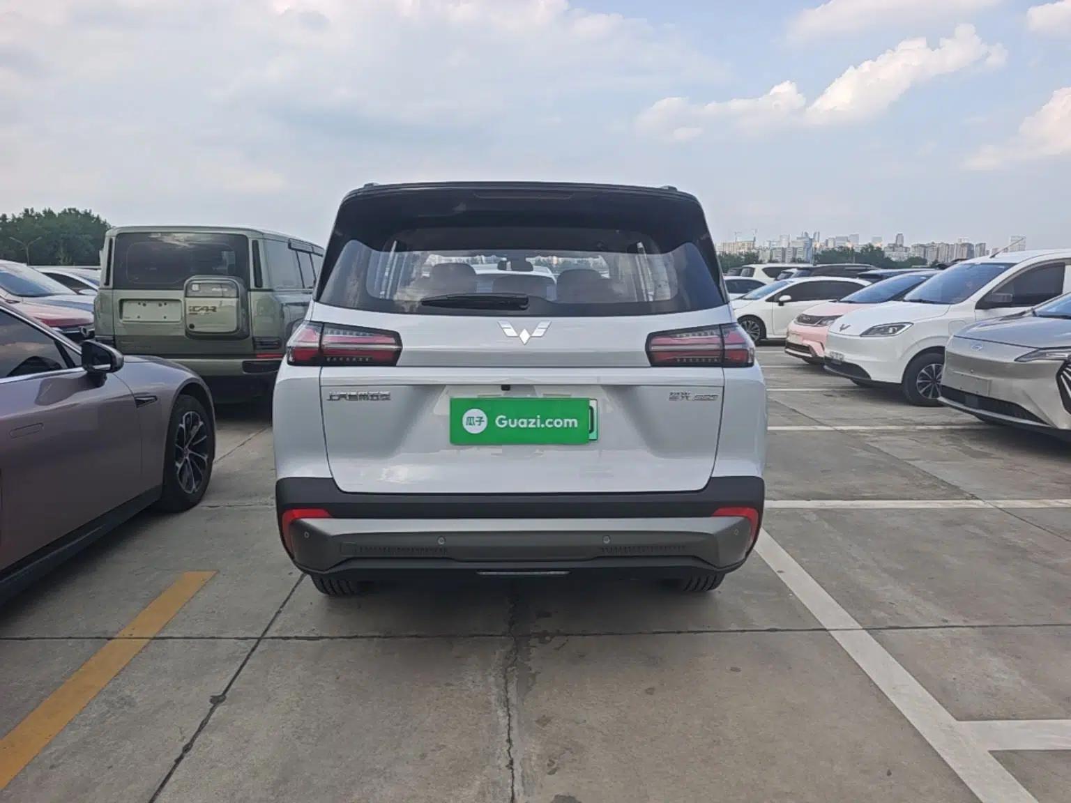 Wuling Xingguang 560 New Energy 2026 Model, Plug-in Hybrid, 125 km, Luxury Version — миниатюра 5
