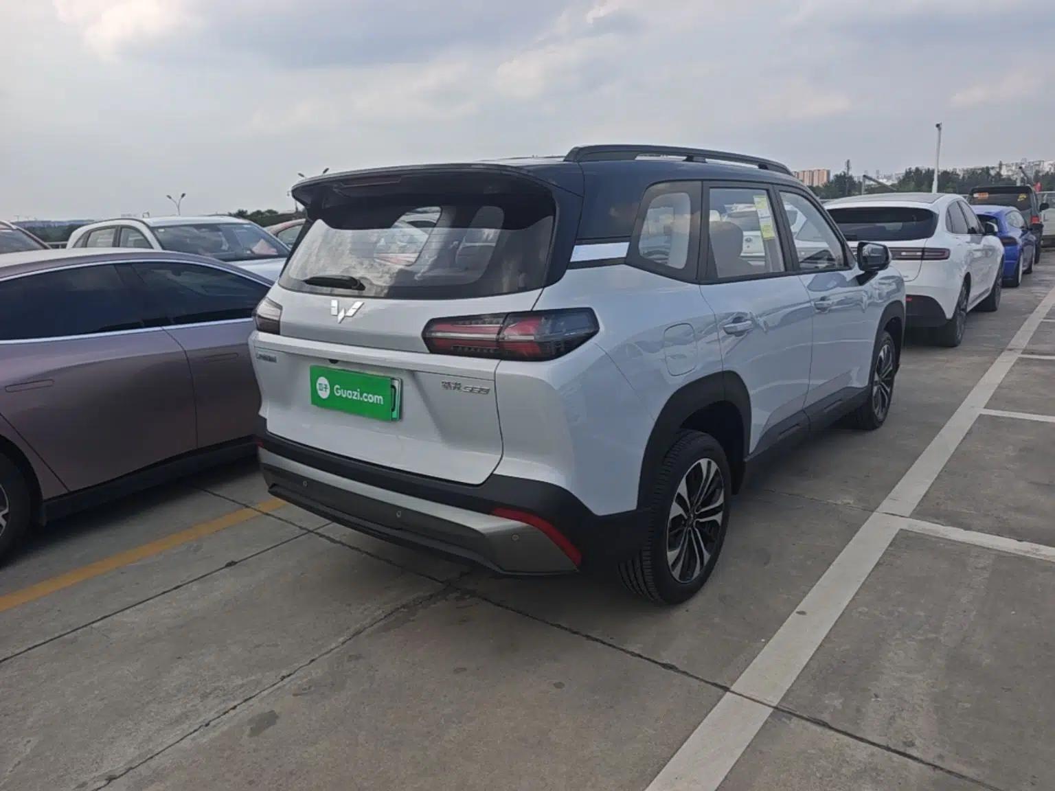Wuling Xingguang 560 New Energy 2026 Model, Plug-in Hybrid, 125 km, Luxury Version — миниатюра 6