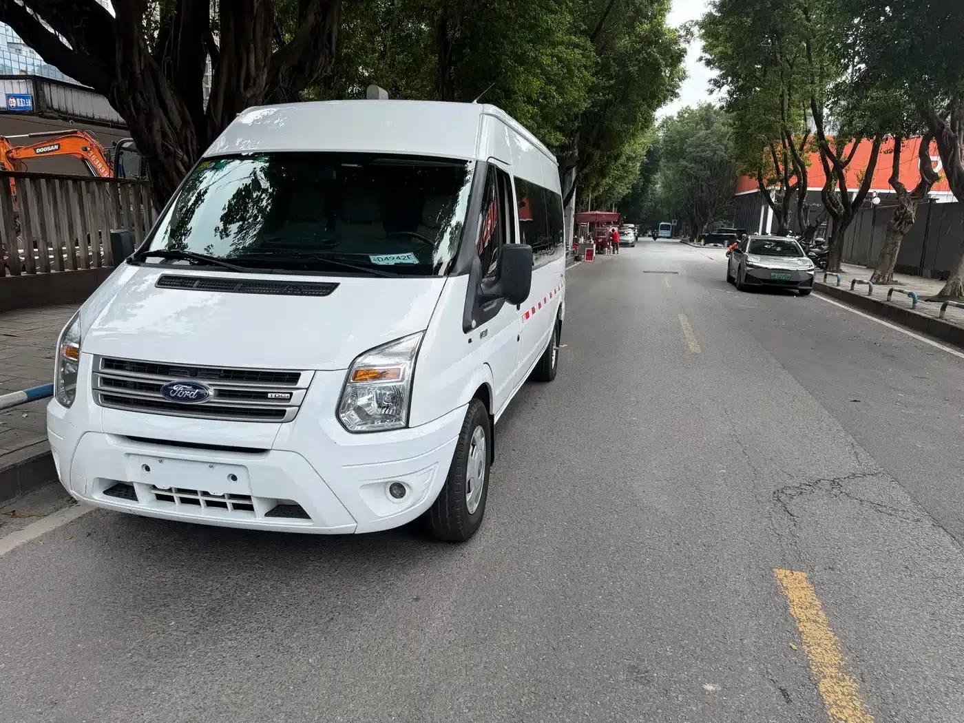 New Generation Ford Transit 2015 2.4T Van, Long Wheelbase, 3 Seats, Mid-Roof — миниатюра 2