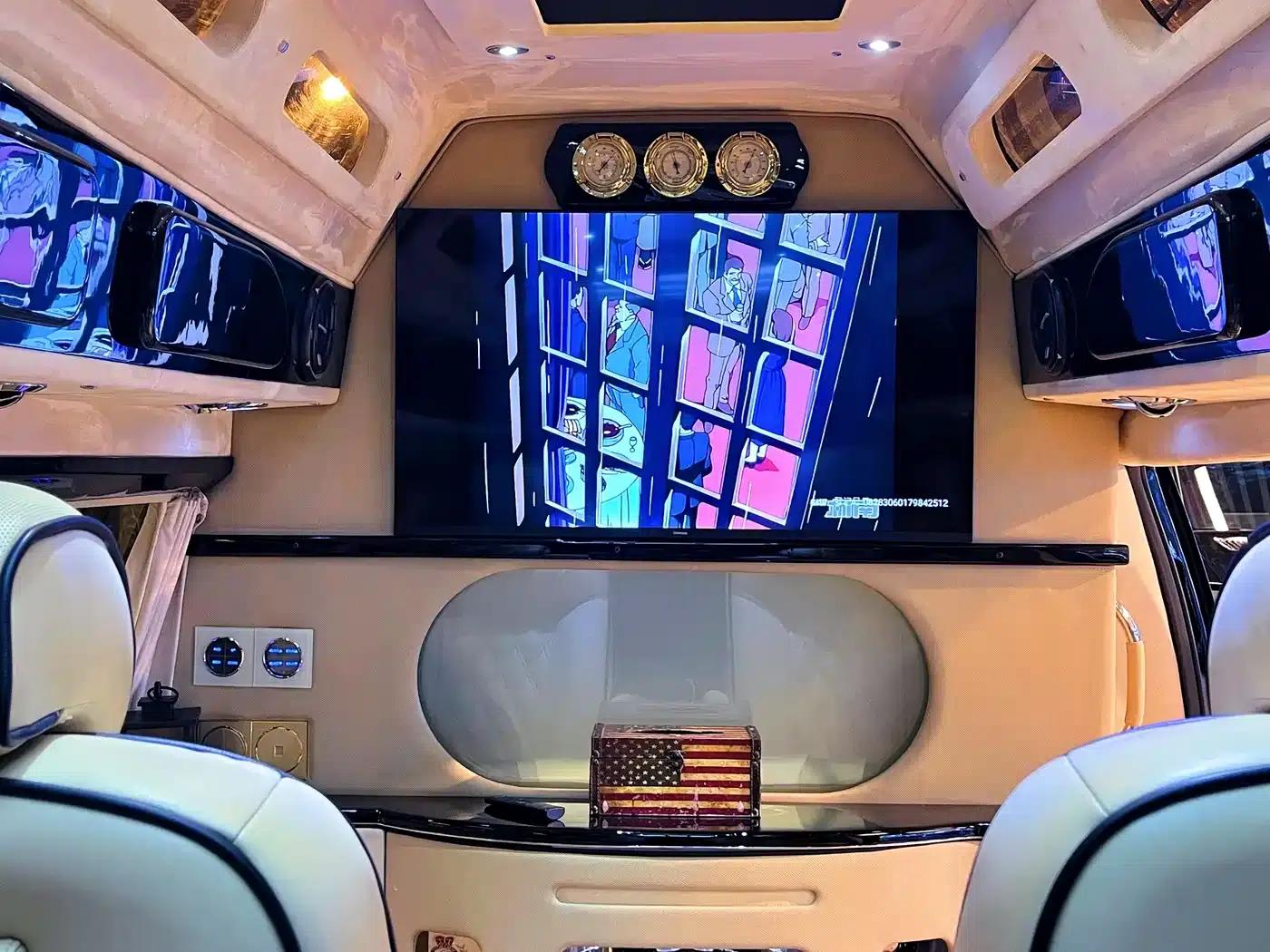 2011 Ford E350 5.4L Standard Yacht Edition — миниатюра 24