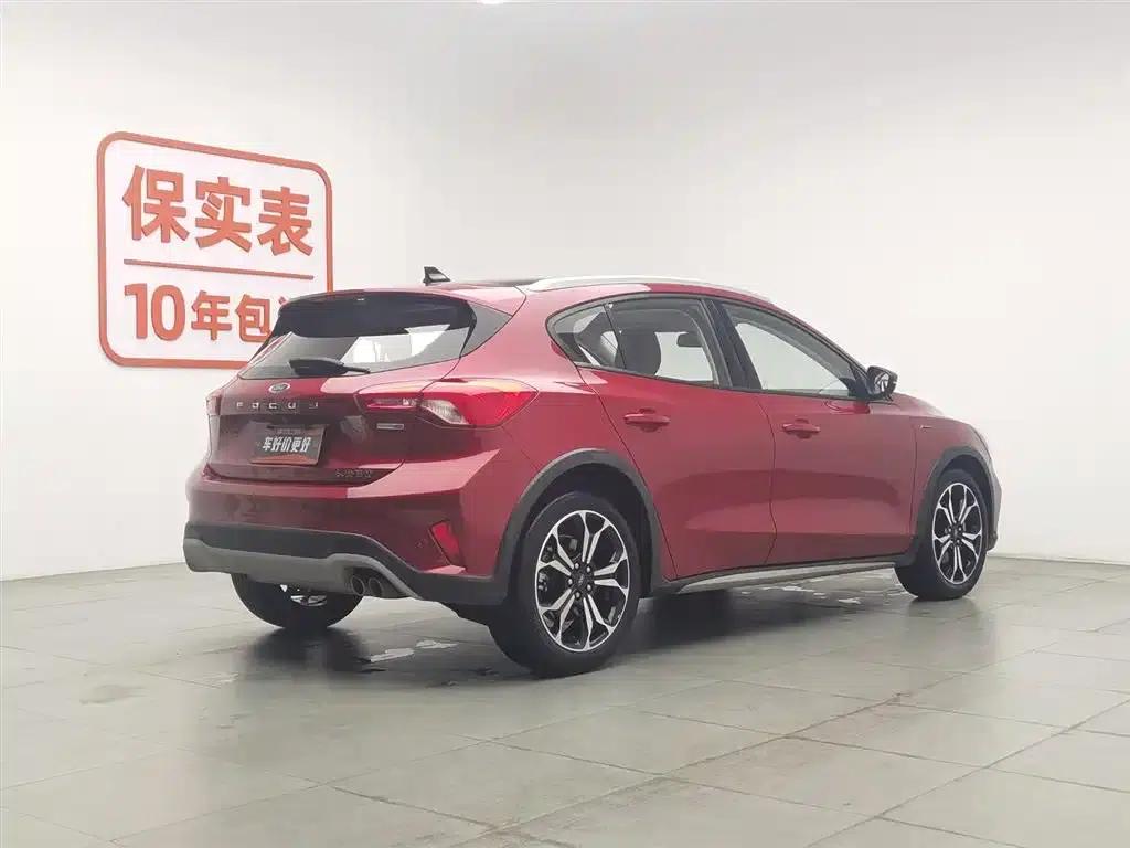 2020 Ford Focus Active EcoBoost 180 Automatic Sport Edition — миниатюра 2