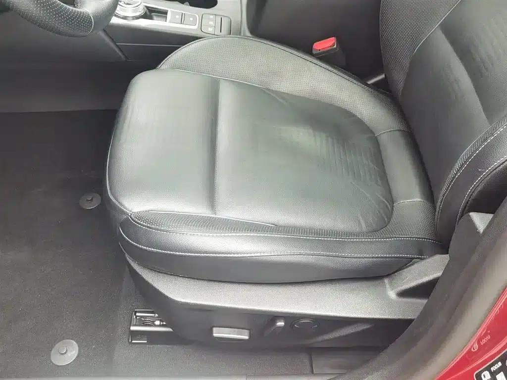 2020 Ford Focus Active EcoBoost 180 Automatic Sport Edition — миниатюра 20