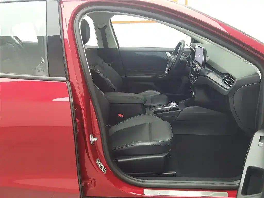2020 Ford Focus Active EcoBoost 180 Automatic Sport Edition — миниатюра 23
