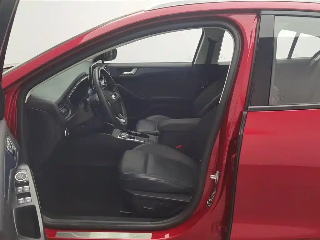 2020 Ford Focus Active EcoBoost 180 Automatic Sport Edition — миниатюра 10