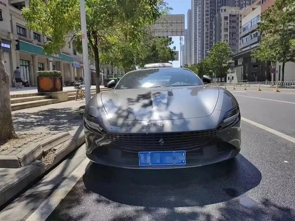 Roma 2020 3.9T V8 — миниатюра 2