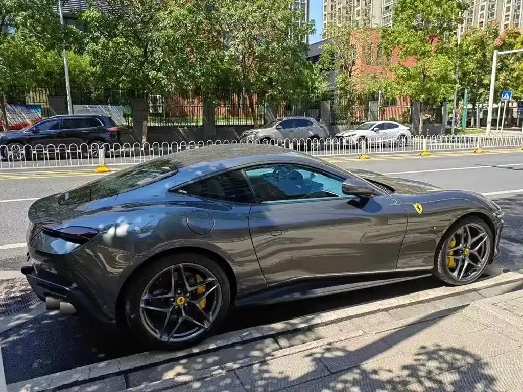 Roma 2020 3.9T V8 — миниатюра 3
