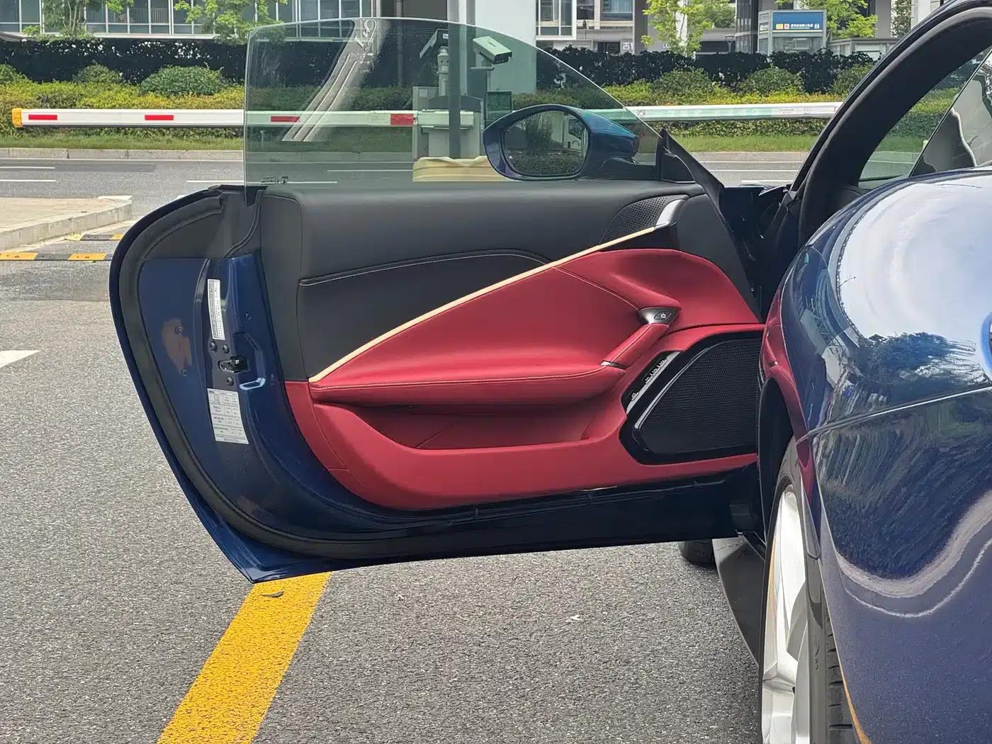Roma 2020 3.9T V8 — миниатюра 9