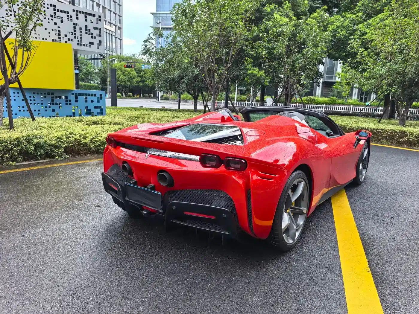 SF90 2021 3.9T V8 Spider — миниатюра 14
