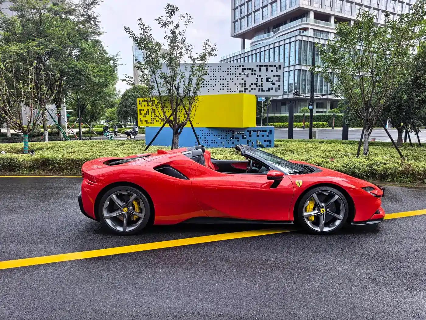 SF90 2021 3.9T V8 Spider — миниатюра 18