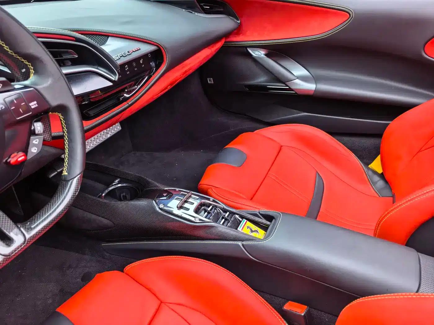 SF90 2021 3.9T V8 Spider — миниатюра 10