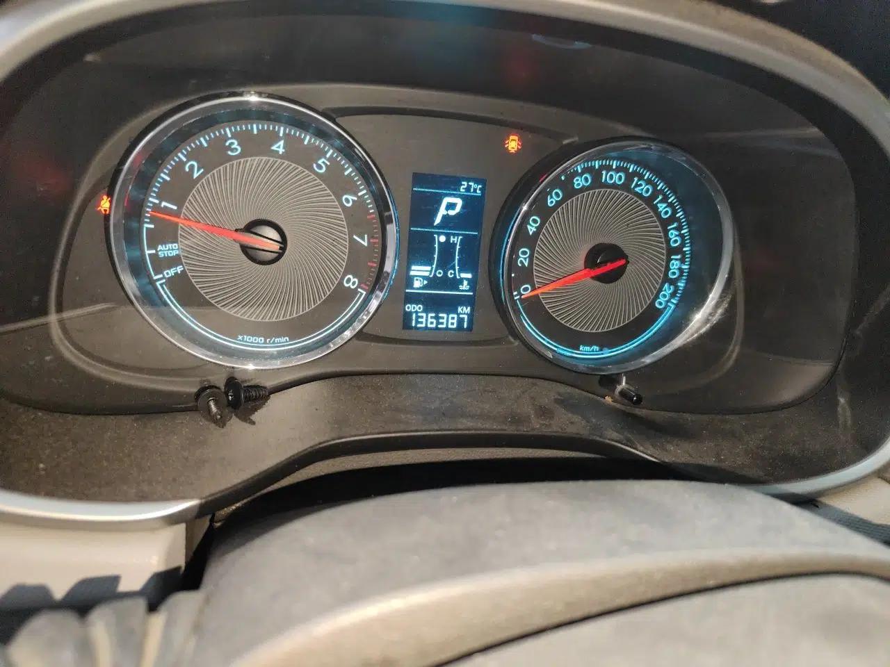 Chevrolet Lova RV 2016 1.5L Automatic Comfort Edition — миниатюра 12