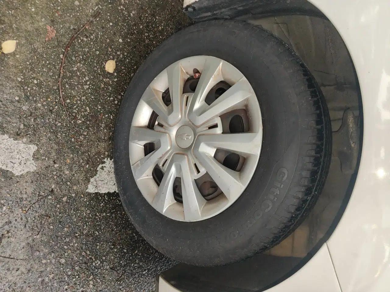 Chevrolet Lova RV 2016 1.5L Automatic Comfort Edition — миниатюра 8