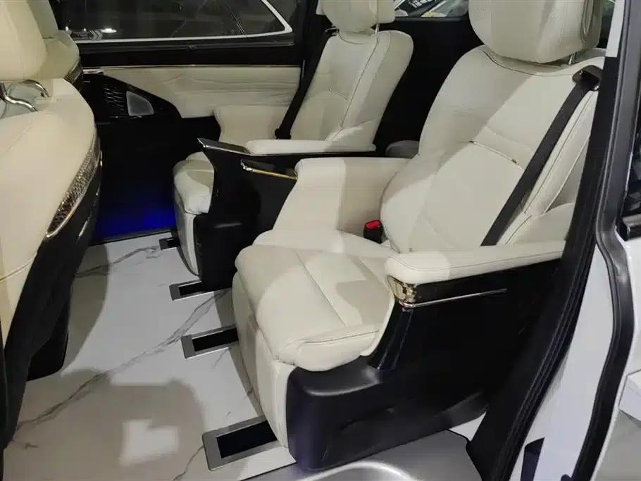 Trumpchi E9 2023 E9 MAX — миниатюра 11