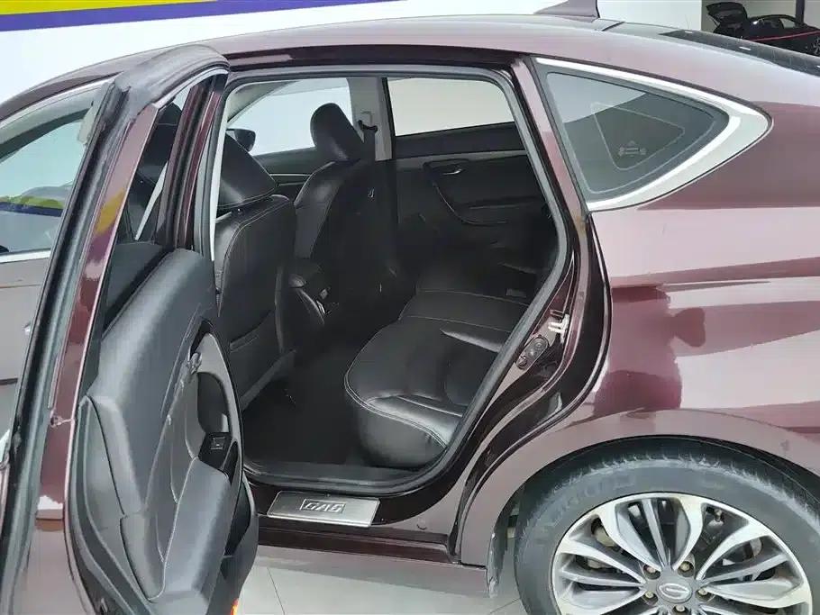 Trumpchi GA6 2016 235T DCT Luxury Edition — миниатюра 11