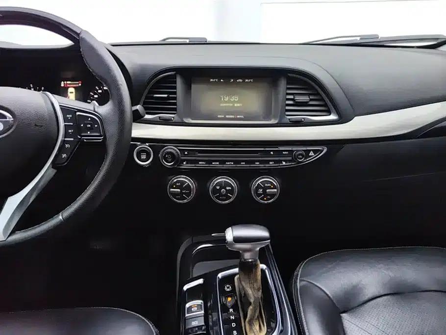 Trumpchi GA6 2016 235T DCT Luxury Edition — миниатюра 13