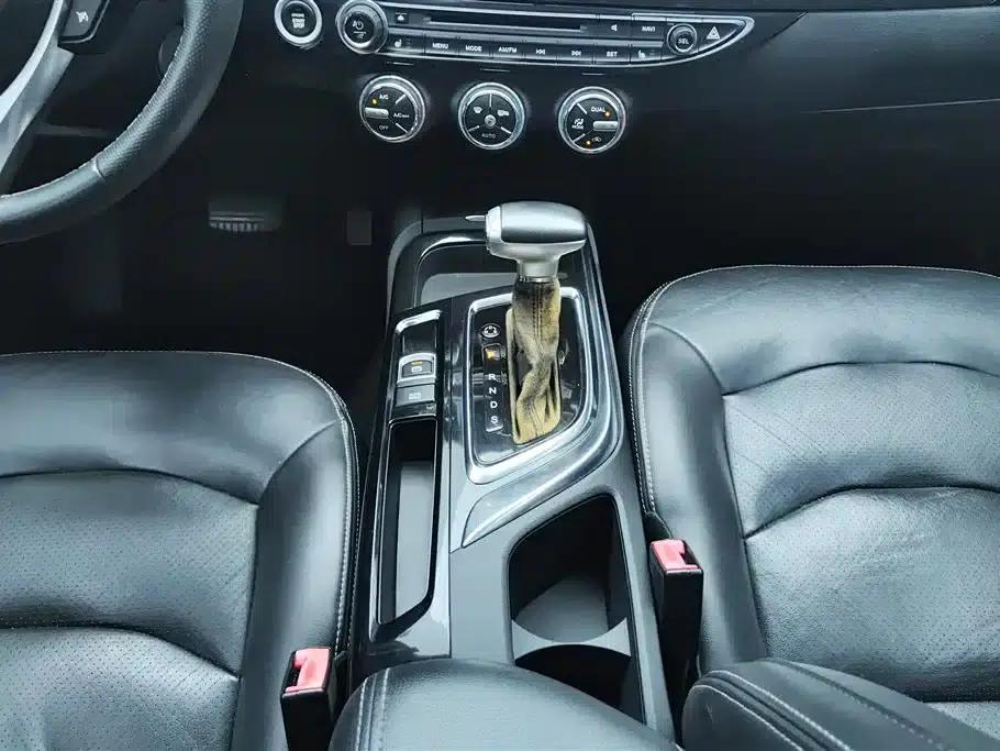 Trumpchi GA6 2016 235T DCT Luxury Edition — миниатюра 16