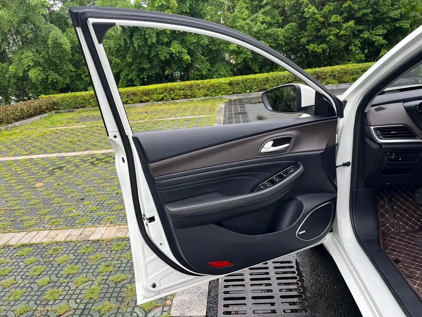 Trumpchi GA4 2018 150N Automatic Deluxe Edition — миниатюра 16