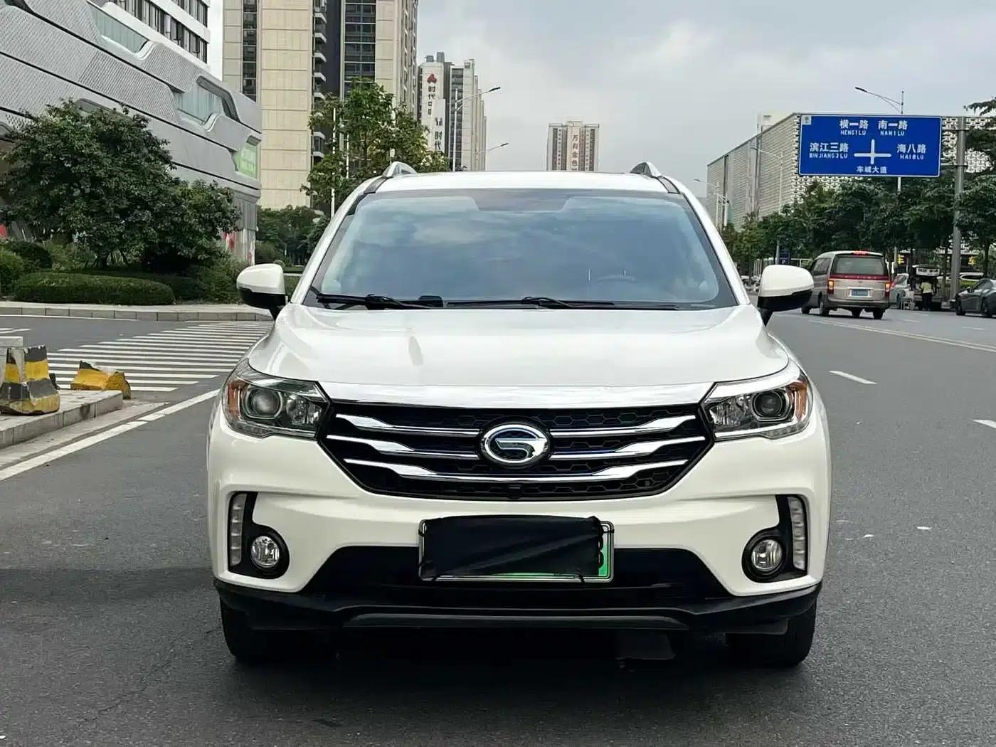 Trumpchi GS4 New Energy 2017 1.5L PHEV Smart Edition — миниатюра 2