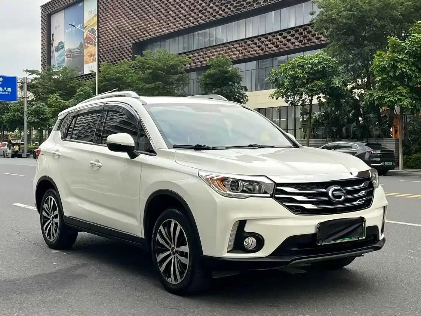 Trumpchi GS4 New Energy 2017 1.5L PHEV Smart Edition — миниатюра 3