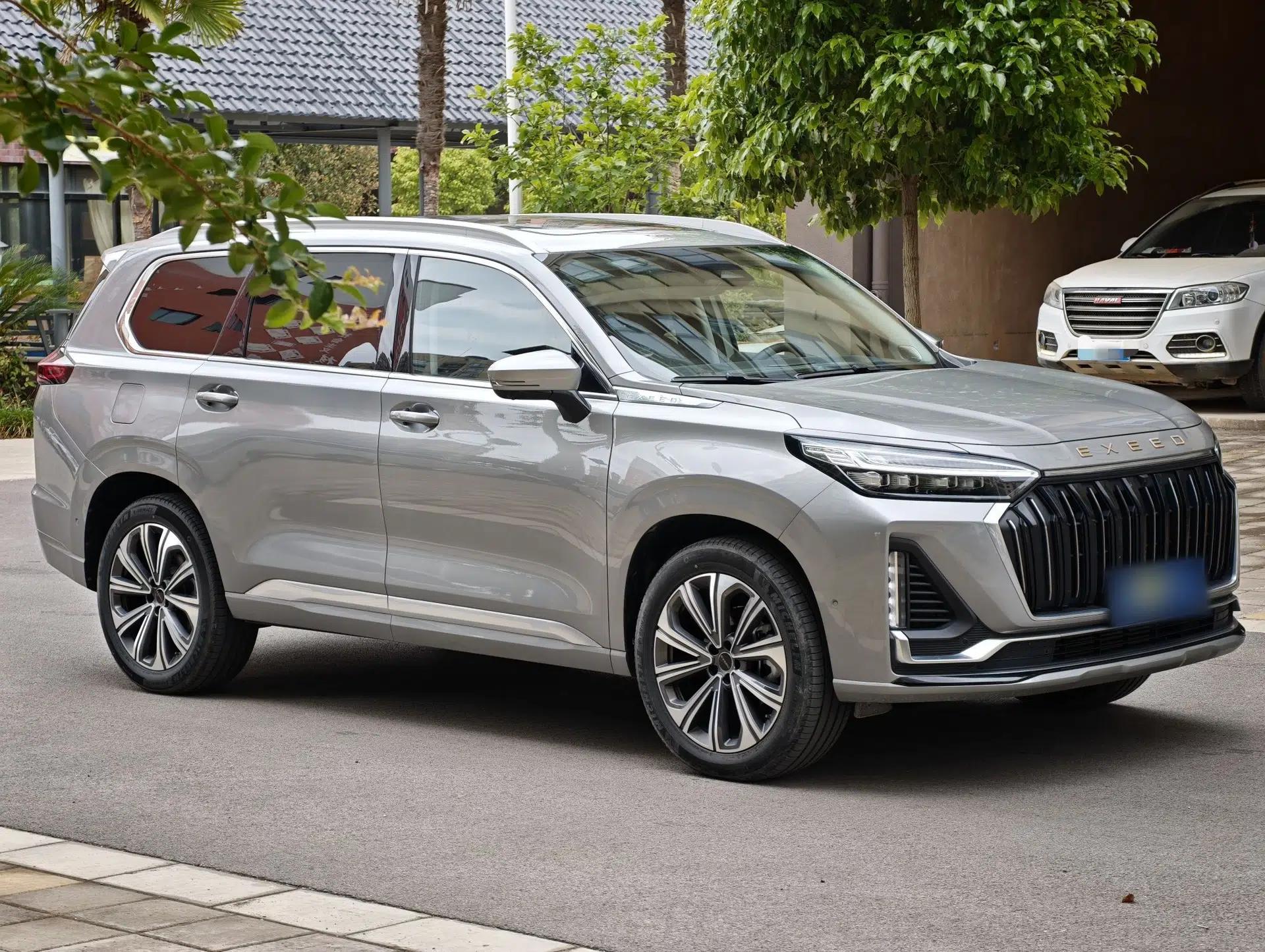 EXEED Lanyue 2023 400T Four-Wheel Drive Star Prestige Edition 6 Seats — миниатюра 3