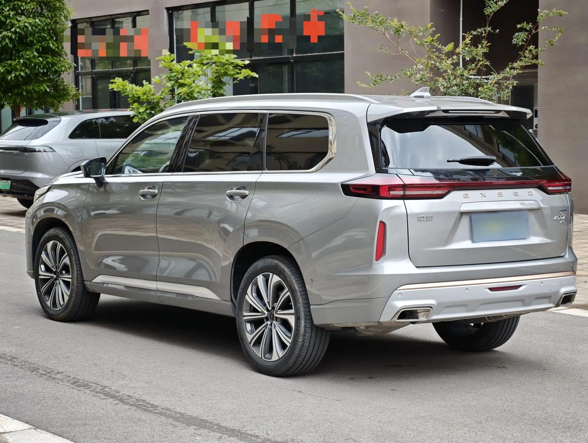 EXEED Lanyue 2023 400T Four-Wheel Drive Star Prestige Edition 6 Seats — миниатюра 4