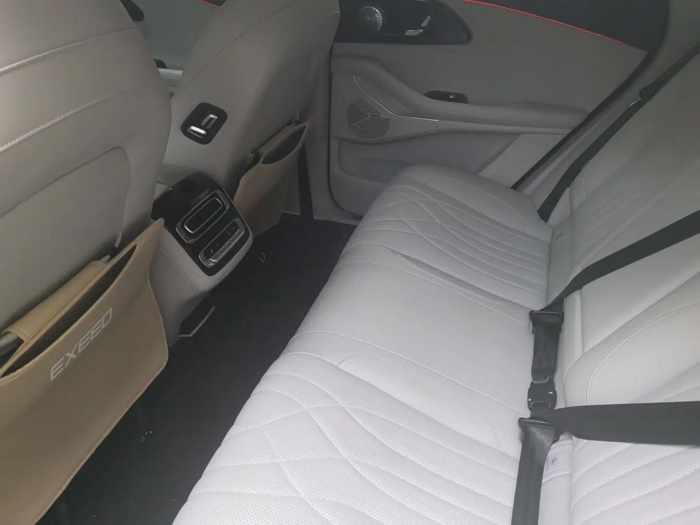 EXEED Stellar 2023 400T Four-Wheel Drive Luxury Edition — миниатюра 14
