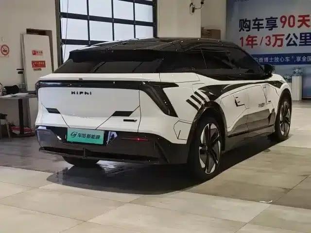 HiPhi Y 2023 560km Elite Edition — миниатюра 7