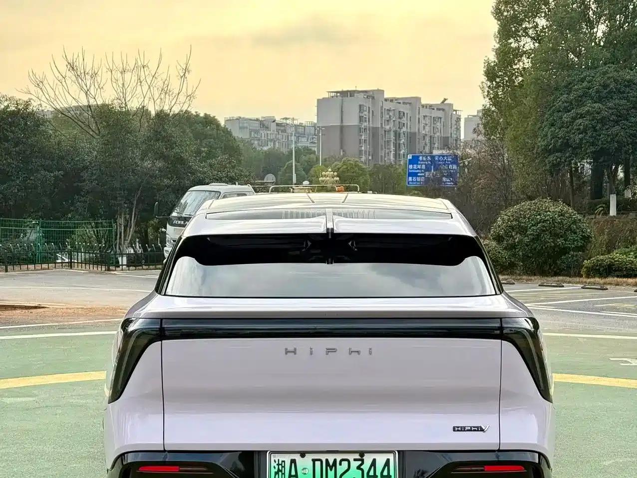 HiPhi Y 2023 560km Pioneer Edition — миниатюра 6