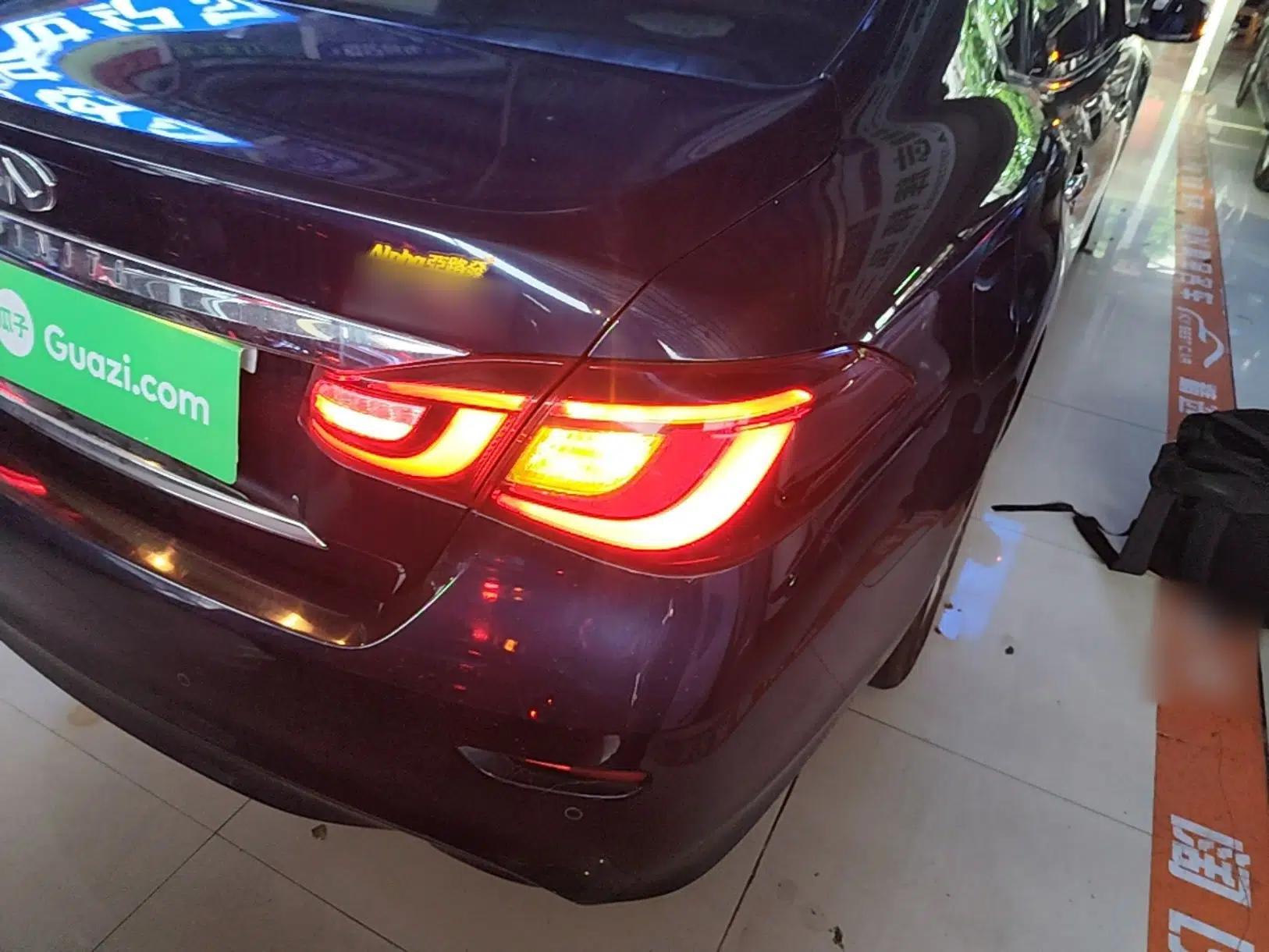 Infiniti Q70 2015 Q70L 2.5L Elite Edition — миниатюра 9