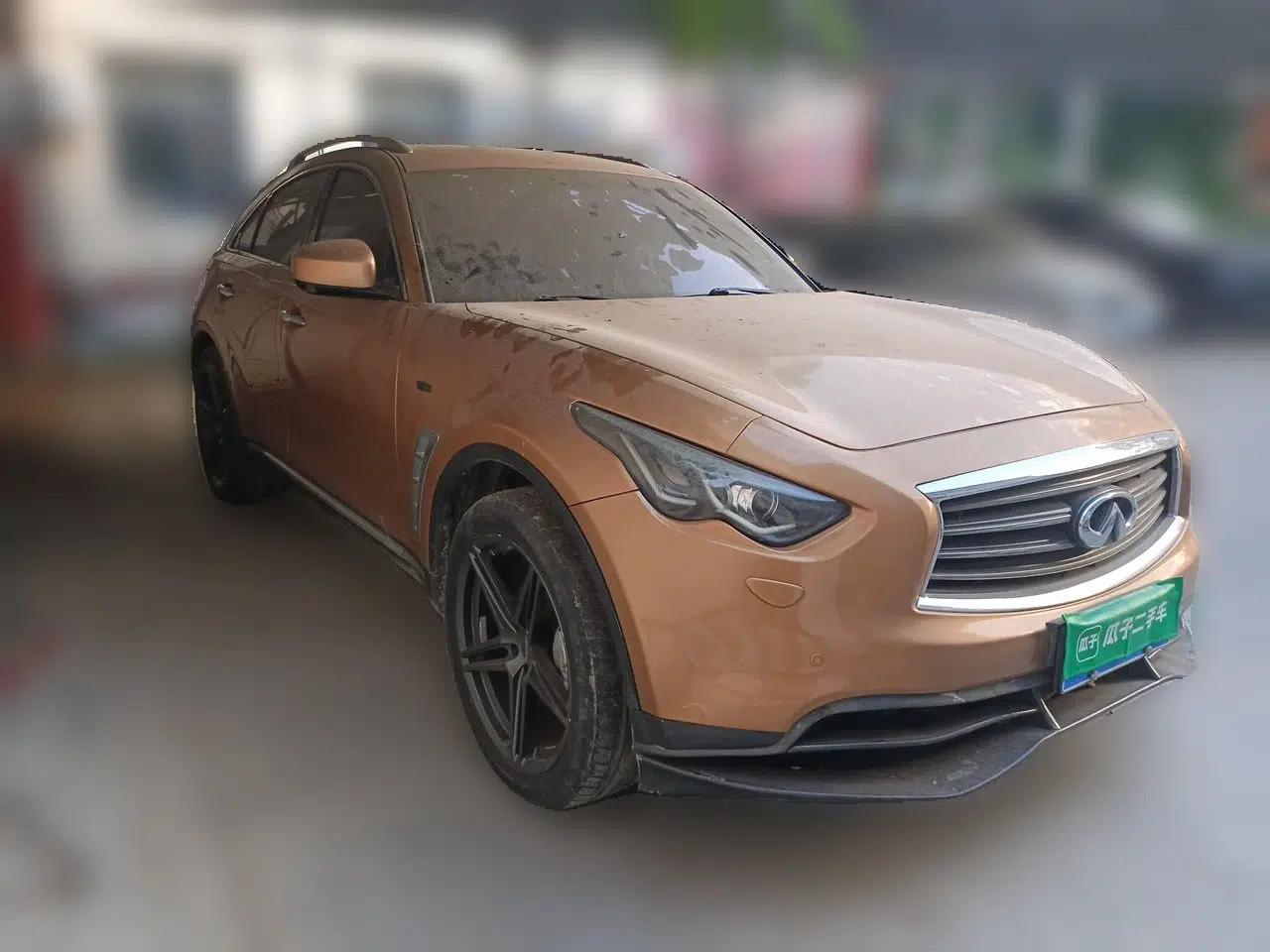 Infiniti QX70 2013 3.7L Standard Edition — миниатюра 3