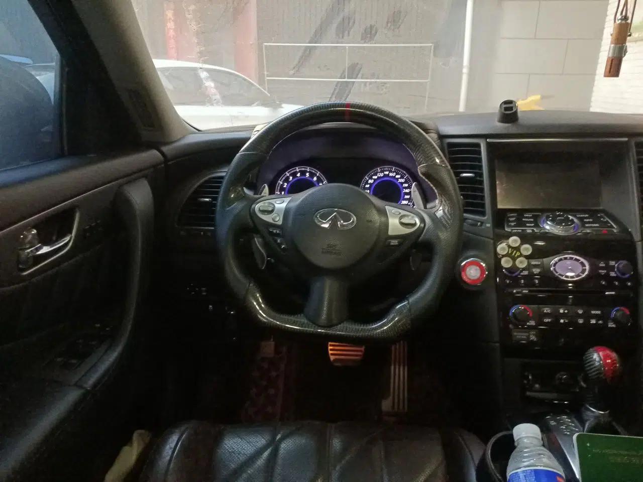 Infiniti QX70 2013 3.7L Standard Edition — миниатюра 10