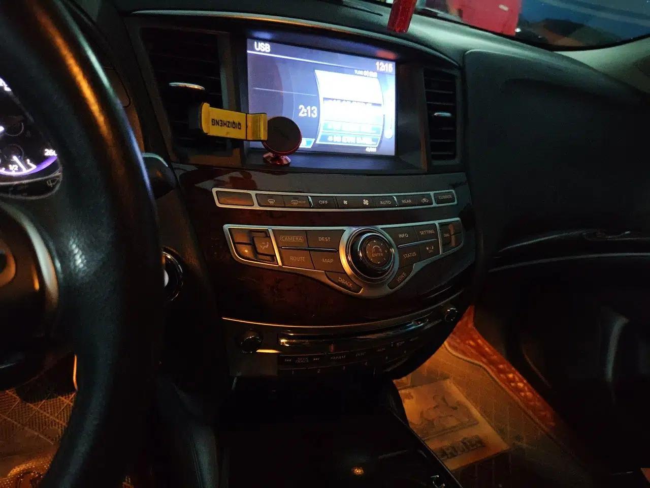 Infiniti JX 2013 JX35 Two-Wheel-Drive Excellence Edition — миниатюра 13