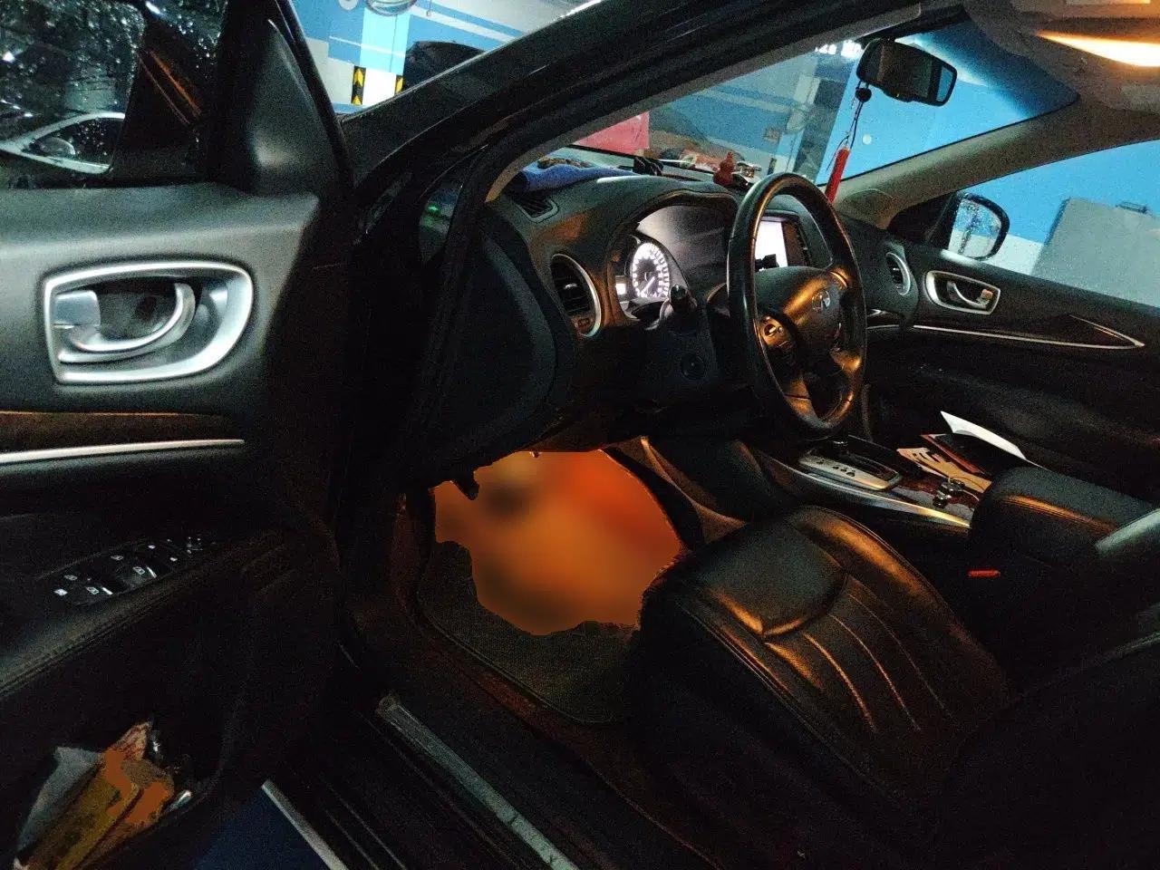 Infiniti JX 2013 JX35 Two-Wheel-Drive Excellence Edition — миниатюра 16