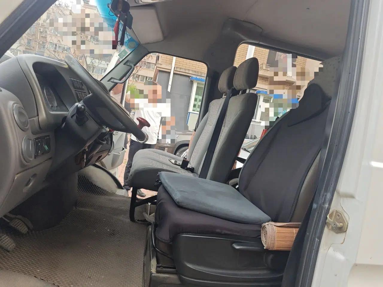Iveco Power Daily 2017 2.5T Classic A37 Mid-Roof 7-Seater Bus 47Z5 — миниатюра 15