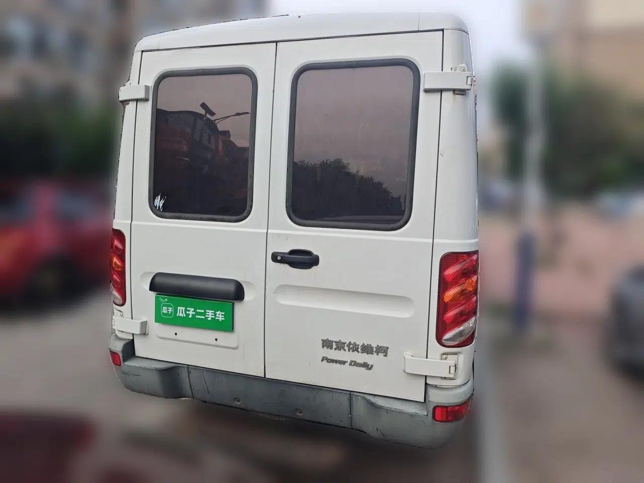Iveco Power Daily 2017 2.5T Classic A37 Mid-Roof 7-Seater Bus 47Z5 — миниатюра 5