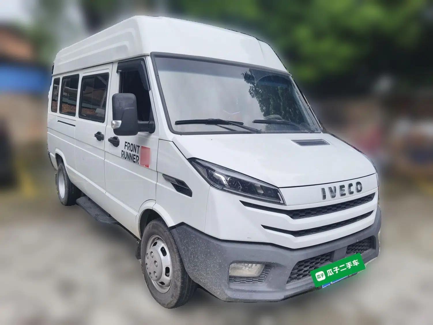 Iveco Daily 2023 2.5T A37M1 Long Wheelbase Mid-Height Dual-Tire Manual Door 5-9 Seater — миниатюра 3