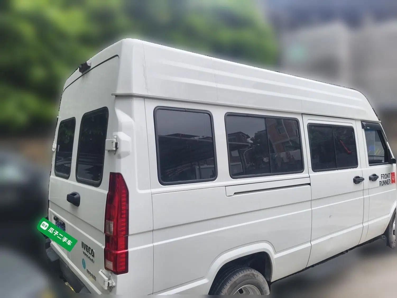 Iveco Daily 2023 2.5T A37M1 Long Wheelbase Mid-Height Dual-Tire Manual Door 5-9 Seater — миниатюра 6