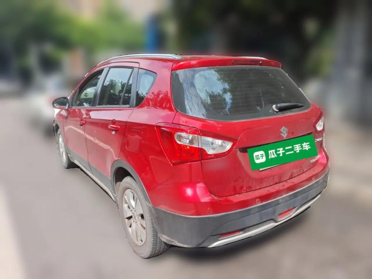 Suzuki S-Cross 2014 1.6L CVT Two-Wheel Drive Elite Version — миниатюра 4