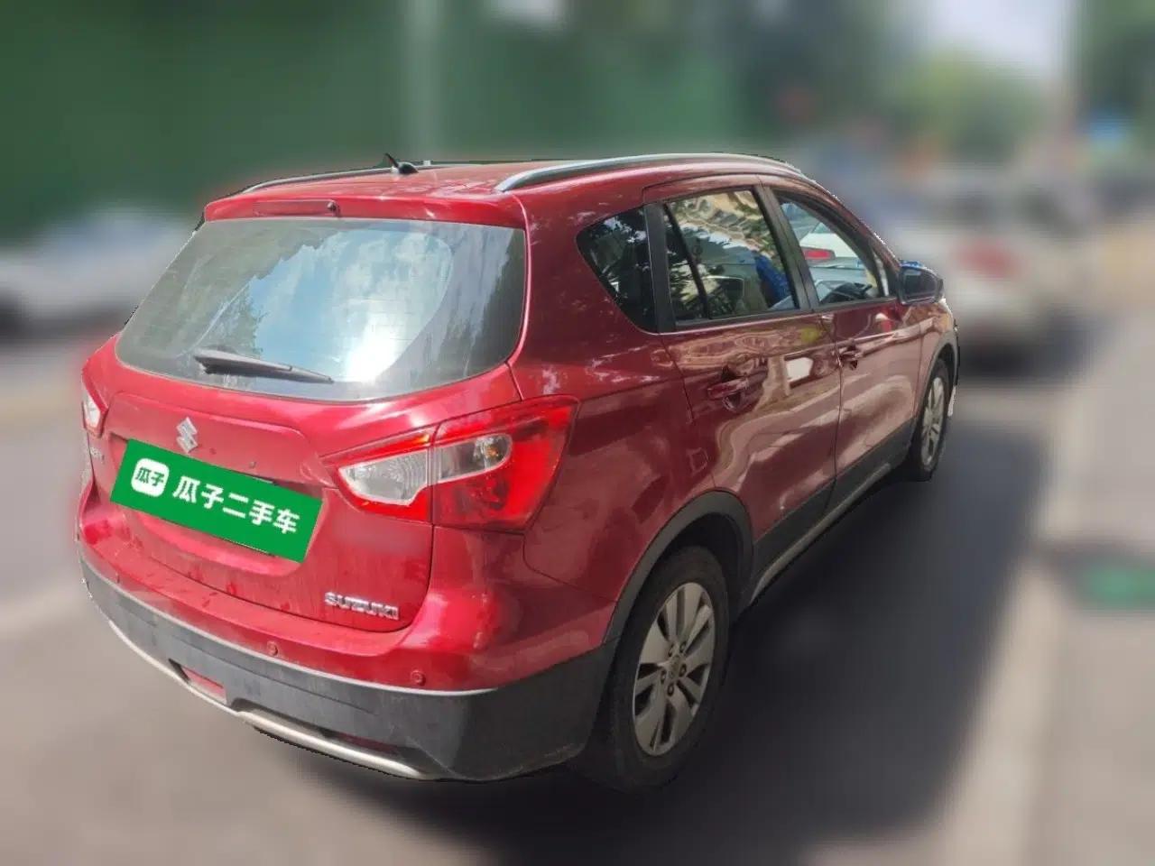 Suzuki S-Cross 2014 1.6L CVT Two-Wheel Drive Elite Version — миниатюра 6