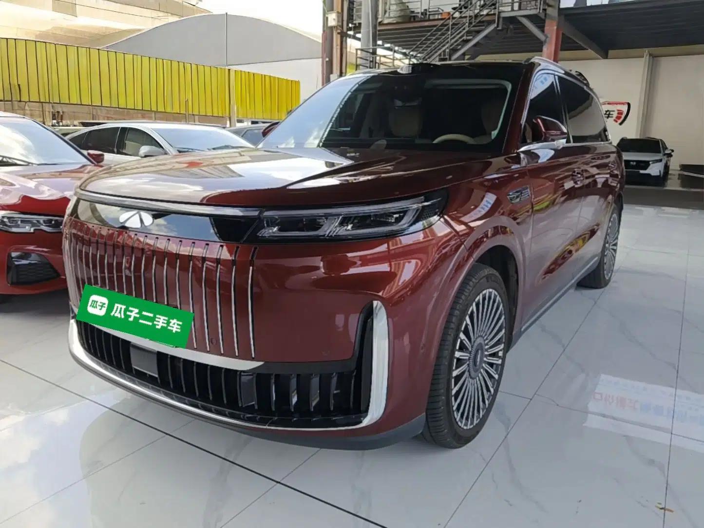 Chery Fengyun T11 2026 Model 220 All-Wheel Drive Family Fun Edition — миниатюра 1