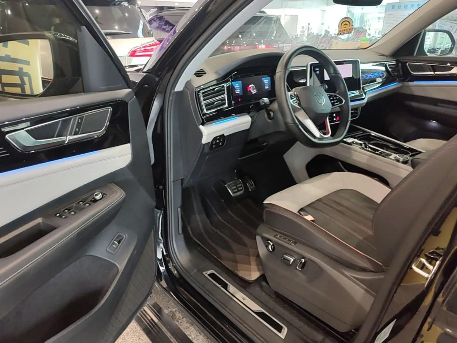 Volkswagen Teramont X 2024 380TSI All-Wheel Drive Longyao Edition — миниатюра 18