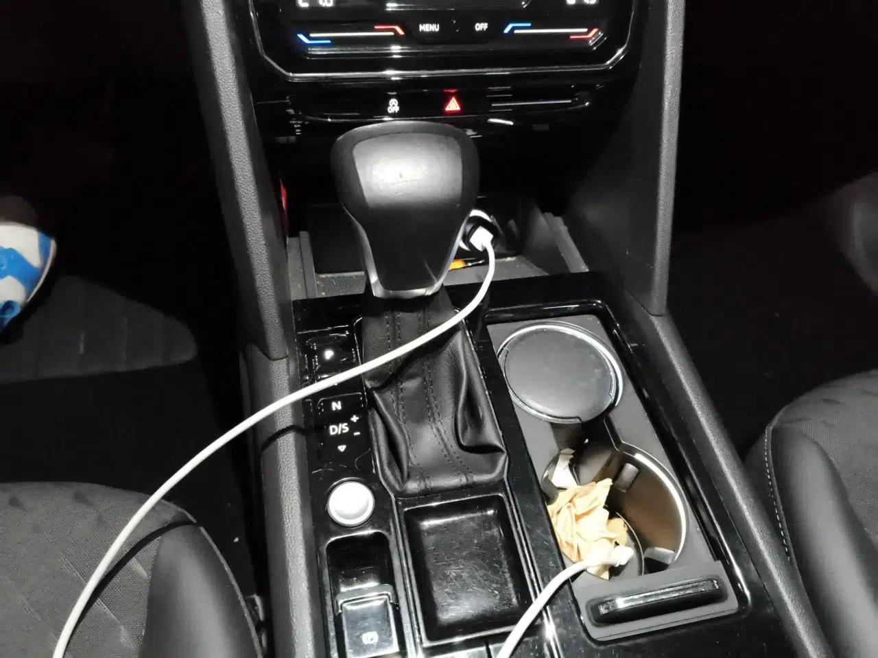 Volkswagen Teramont X 2020 Facelifted 330TSI Two-Wheel-Drive Luxury Edition — миниатюра 14