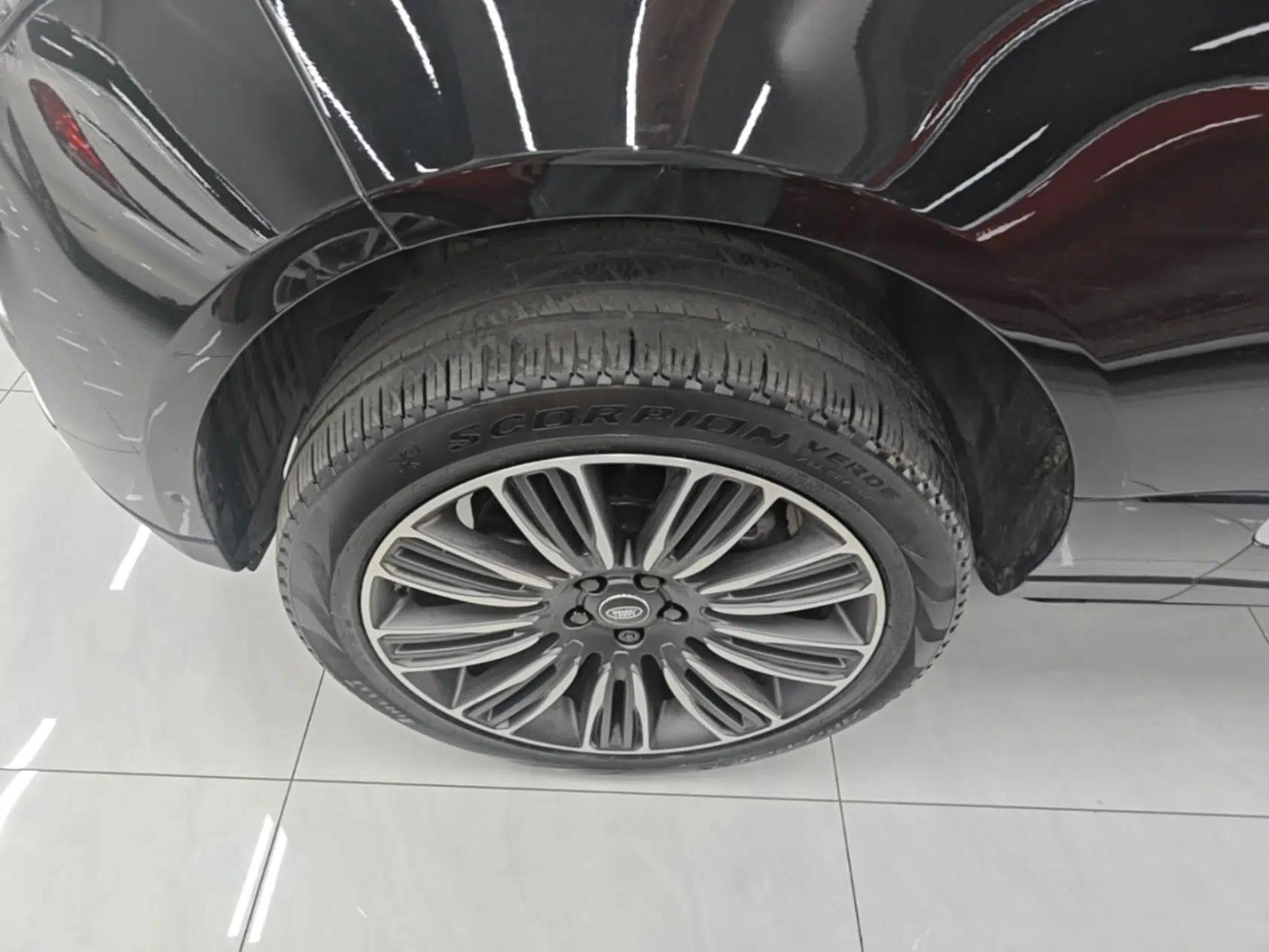 Land Rover Range Vogue 2020 3.0T P360 Gasoline HSE Middle East Version — миниатюра 15
