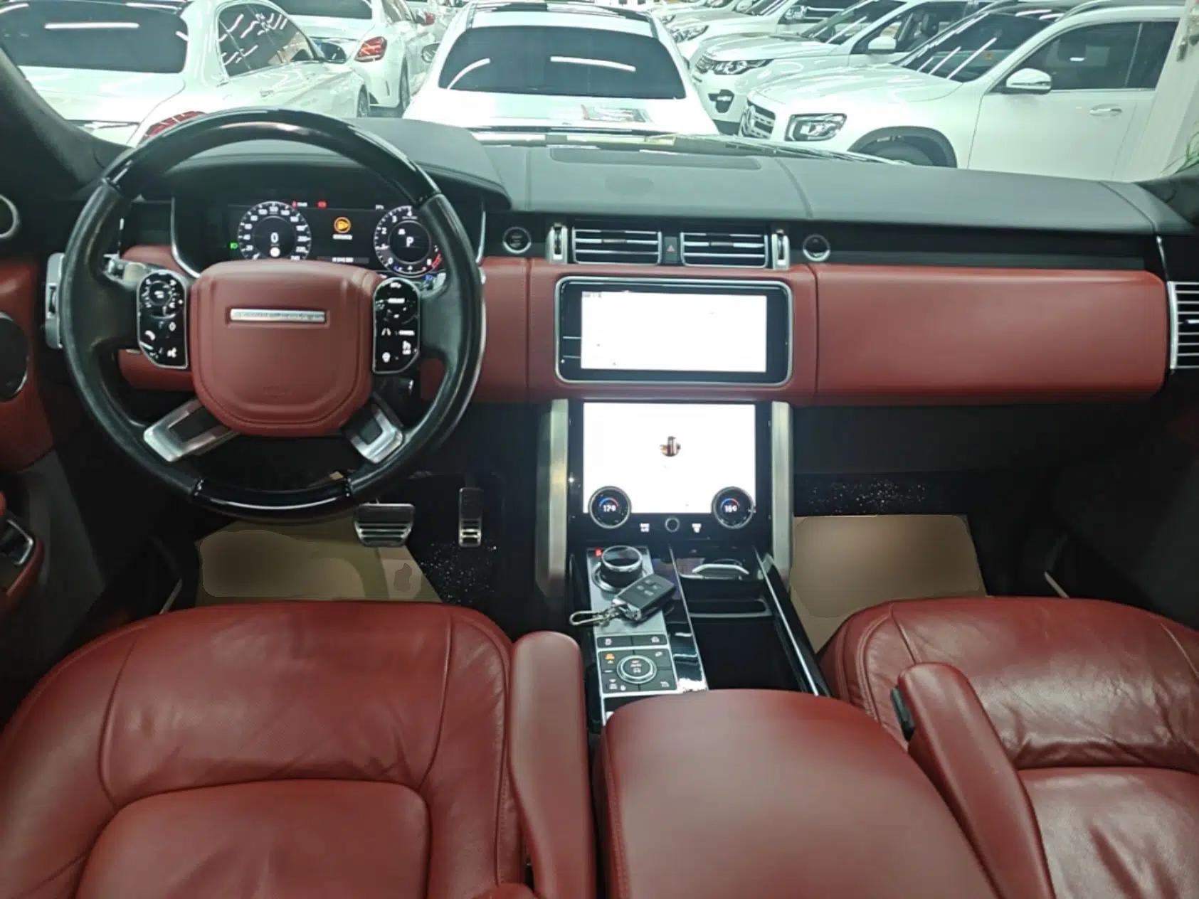 Land Rover Range Vogue 2020 3.0T P360 Gasoline HSE Middle East Version — миниатюра 17