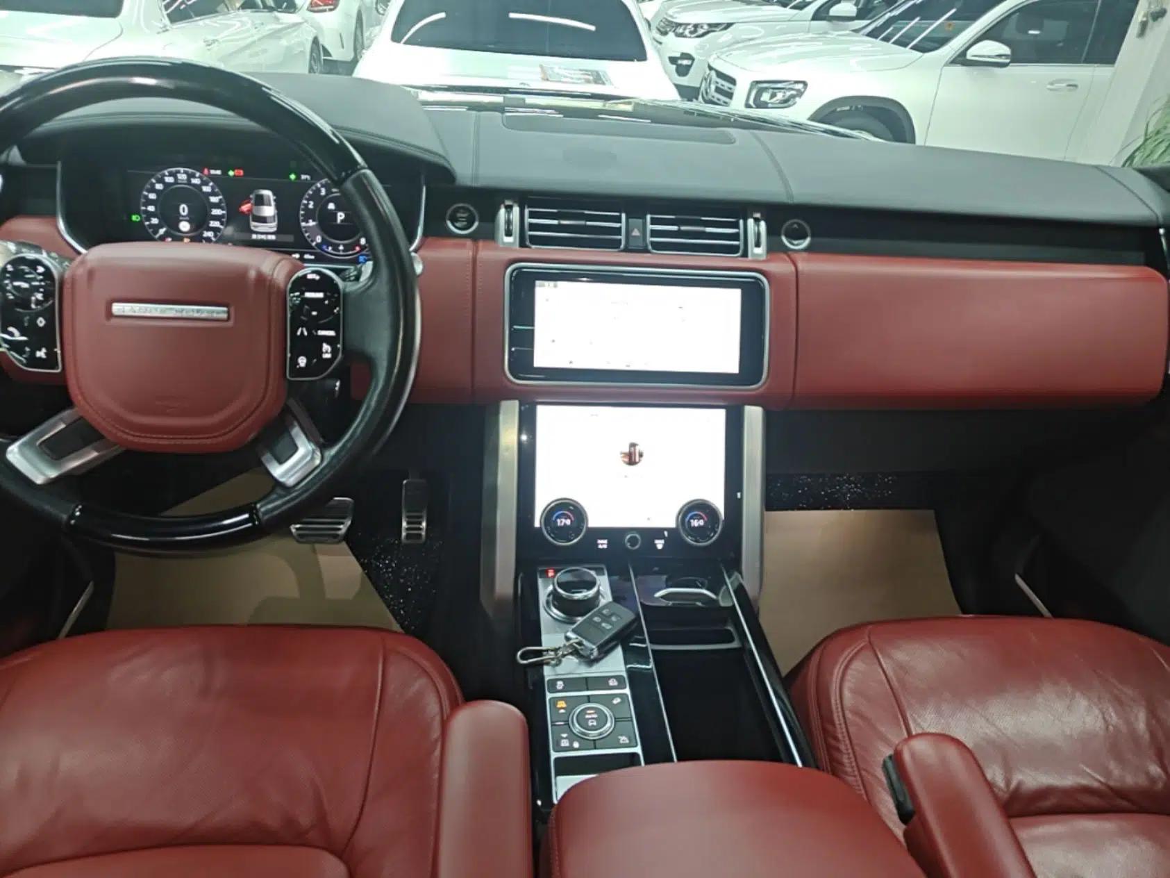 Land Rover Range Vogue 2020 3.0T P360 Gasoline HSE Middle East Version — миниатюра 20