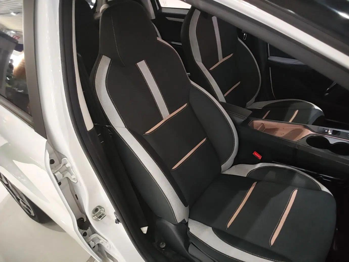 SOL E10X 2021 302 km Range Fashion Edition 31.4 kWh — миниатюра 19