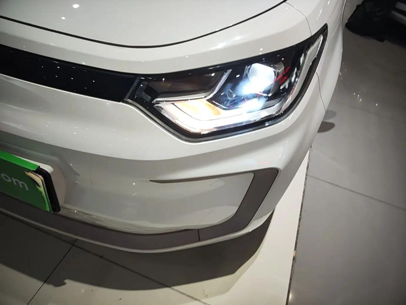 SOL E10X 2021 302 km Range Fashion Edition 31.4 kWh — миниатюра 8