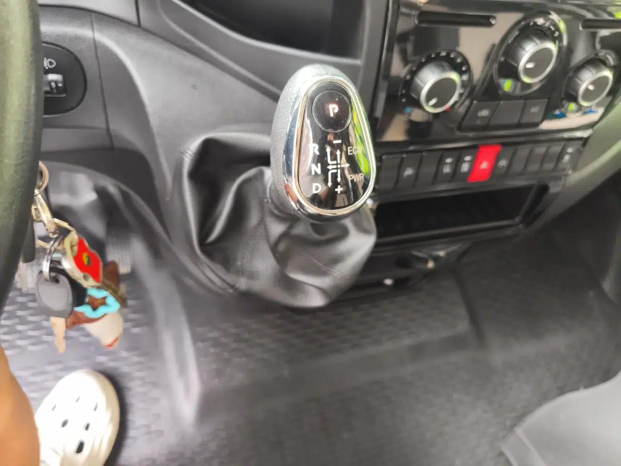 Iveco Eurocargo Iveco Eurocargo 2019, 3.0-liter automatic — миниатюра 14